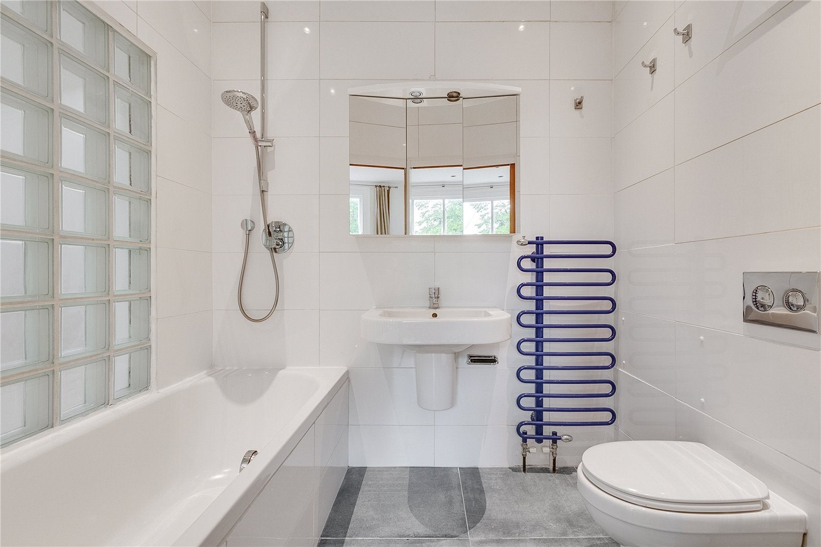 Flat Nevern Square in Greater London