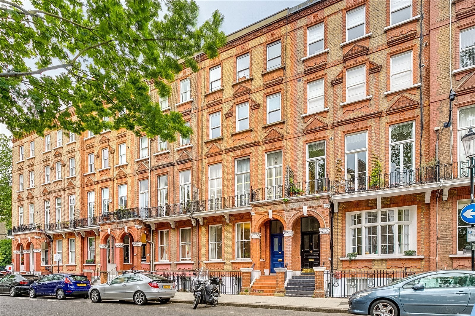 Flat Nevern Square in Greater London