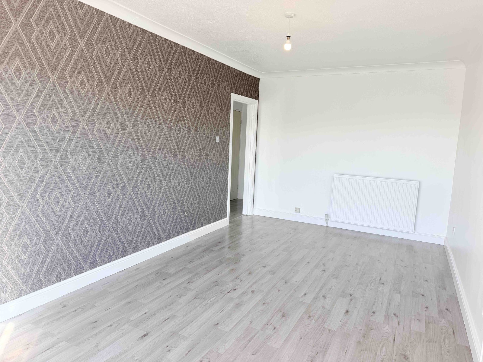 Flat Kings Avenue in Clacton-on-Sea
