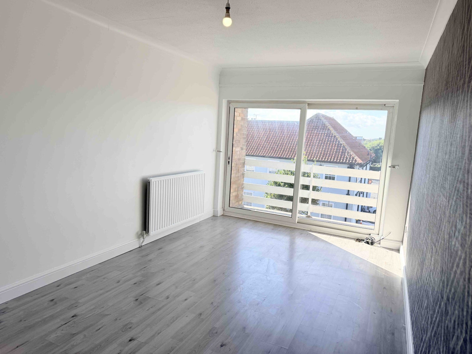 Flat Kings Avenue in Clacton-on-Sea