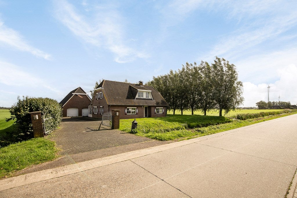 Vrijstaande woning te koop: Nieuwendijk 2A, Zwolle