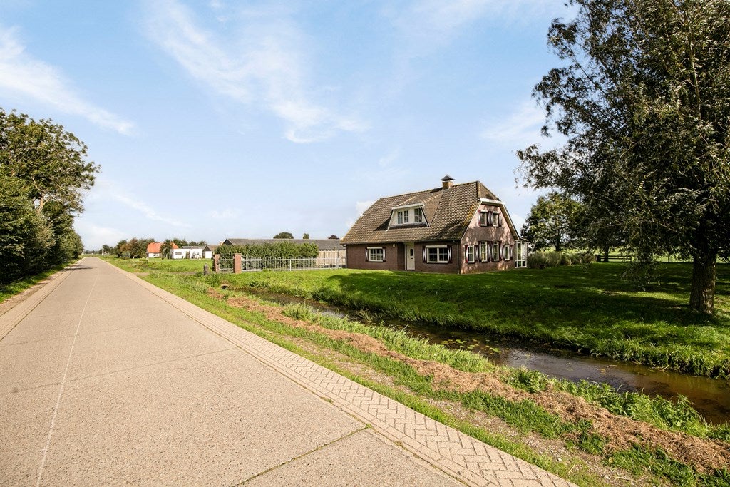 Vrijstaande woning te koop: Nieuwendijk 2A, Zwolle