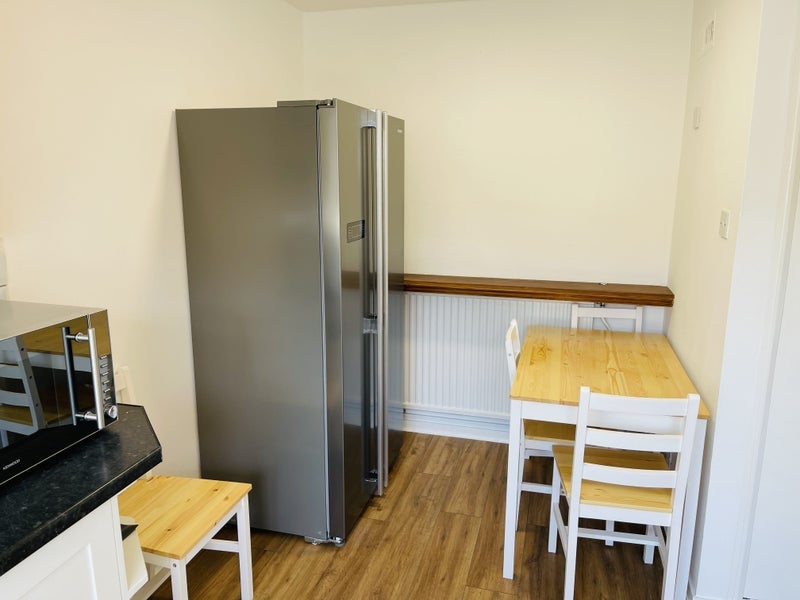 Room Dowdeswell Close in Greater London