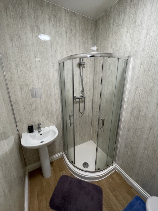 Room Westbourne Road in Sunderland