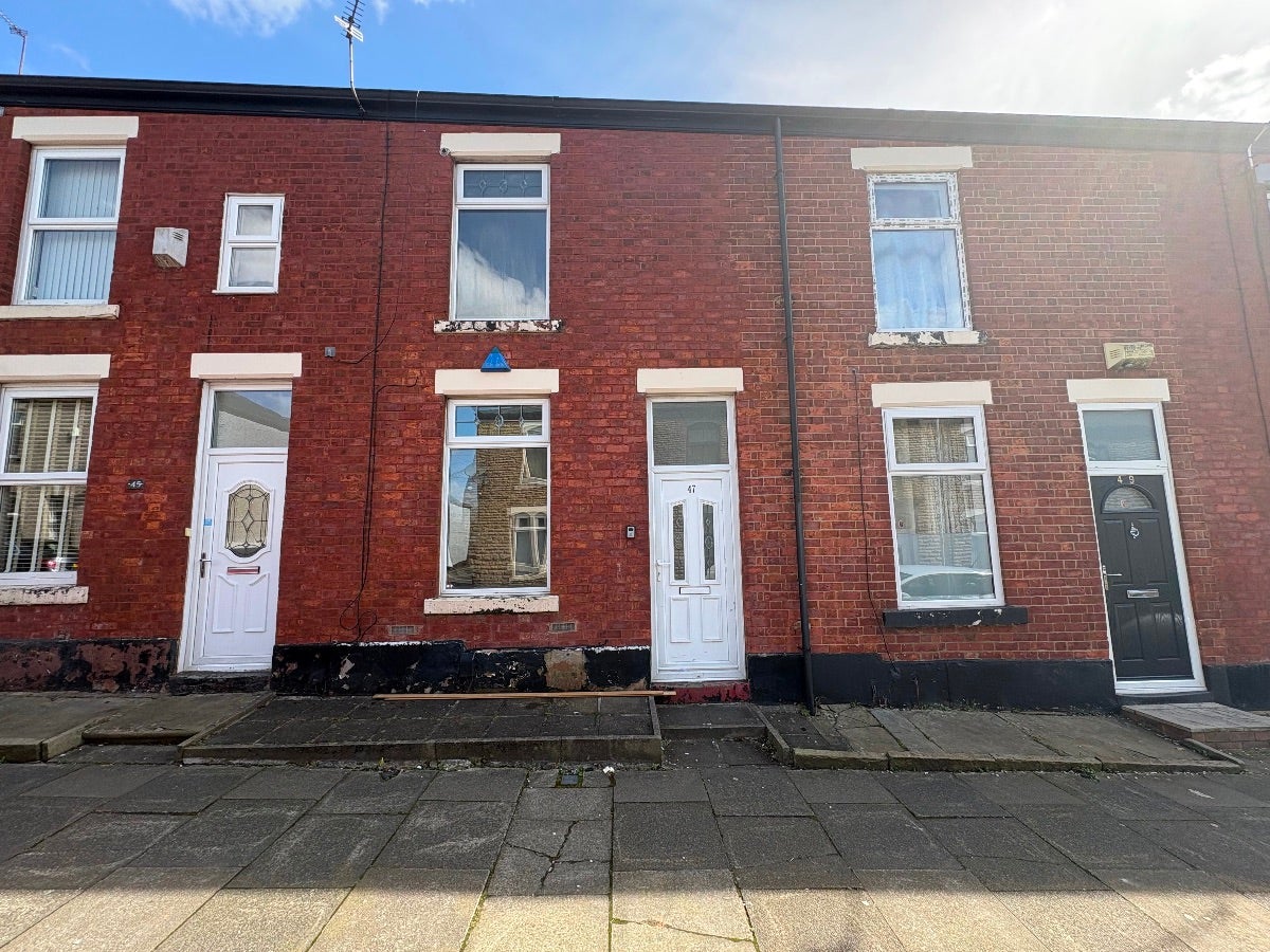 House Cartridge Street in Heywood