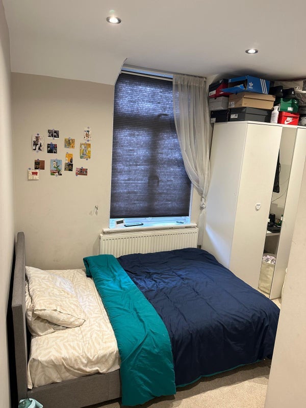 Room Penwortham Road in Greater London