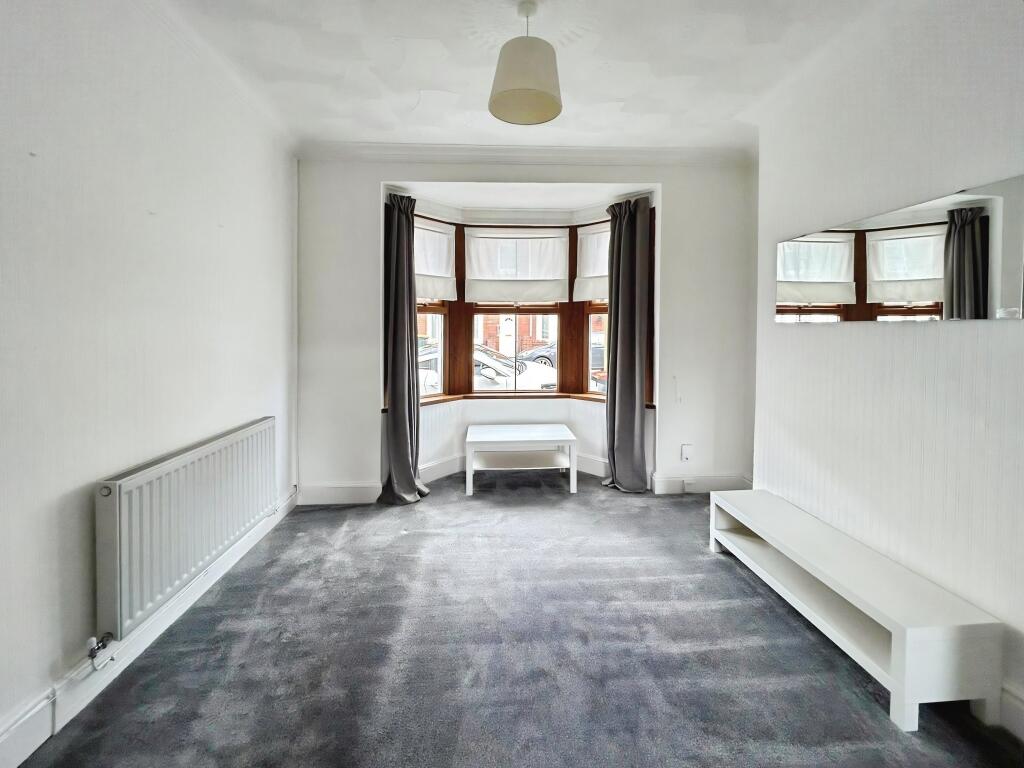 Flat Ross Street in Newport