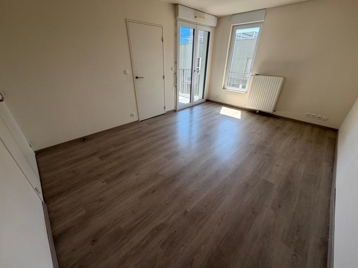 Flat Rue des Frères Lumière in Saint-Jacques-de-la-Lande