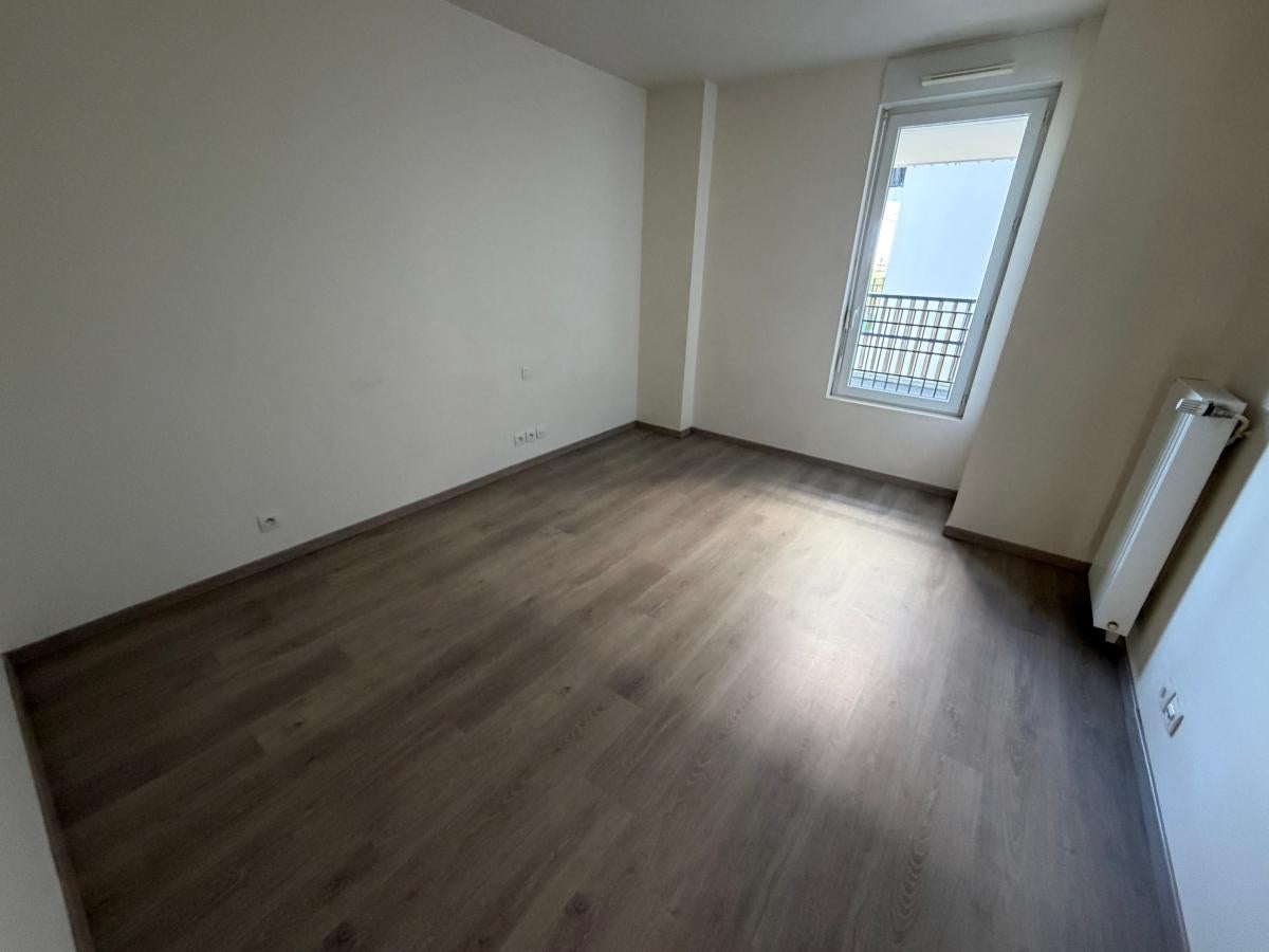 Flat Rue des Frères Lumière in Saint-Jacques-de-la-Lande