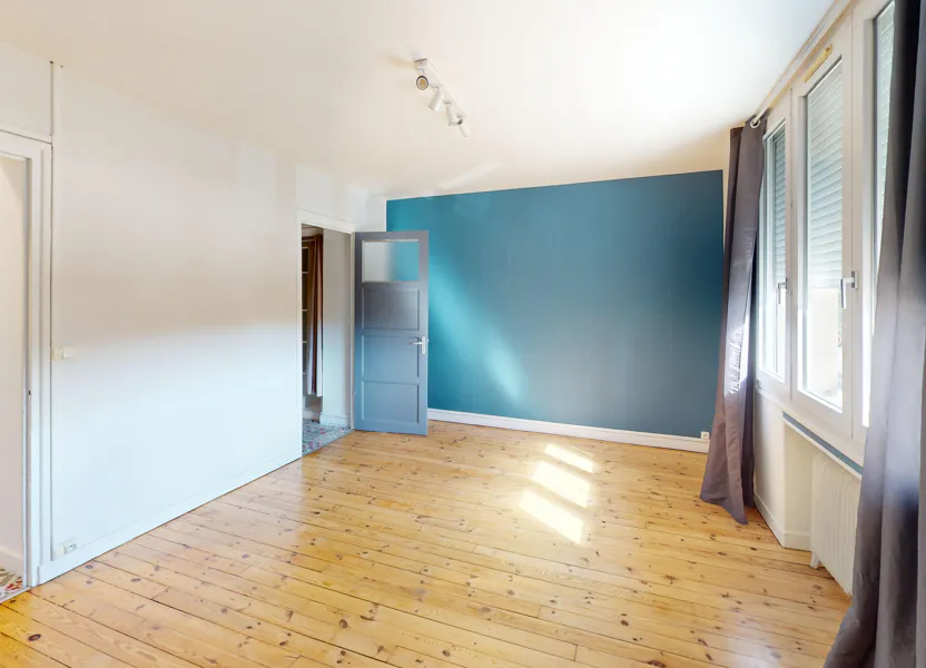 Flat Rue Paul Ronin in Saint-Étienne