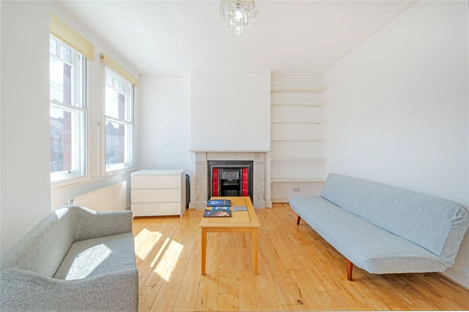 Flat Brenthurst Road in Greater London