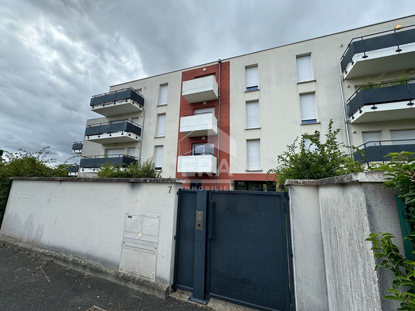 Appartement Place Édith Piaf à Saint-Jean-de-la-Ruelle