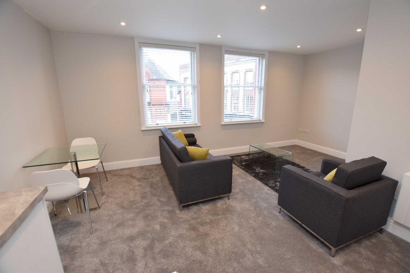 Flat Stamford New Road in Trafford