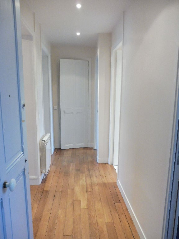 Flat Rue René Weill in Saint-Cloud