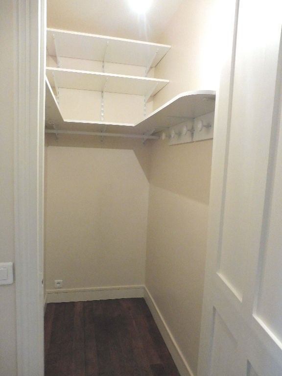 Flat Rue René Weill in Saint-Cloud