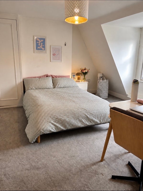 Flat Fulham Palace Road in Greater London