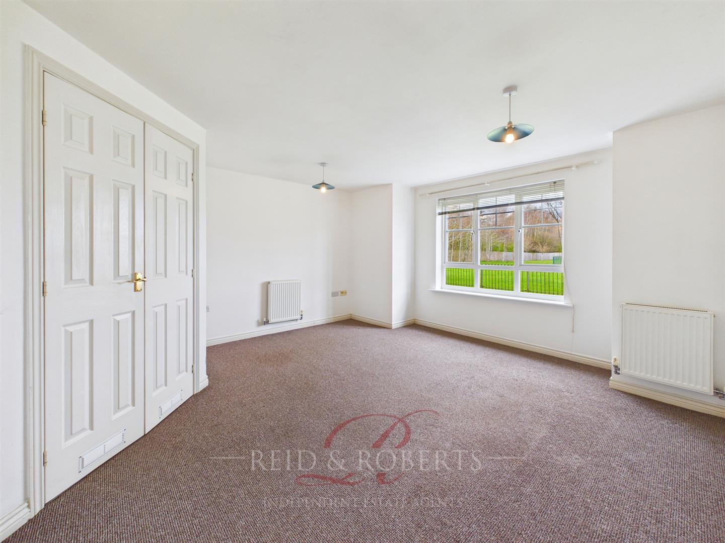 Flat Lamberton Drive in Tanyfron