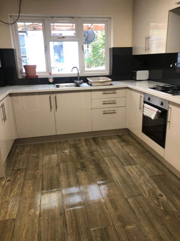 Room Review Road in Greater London
