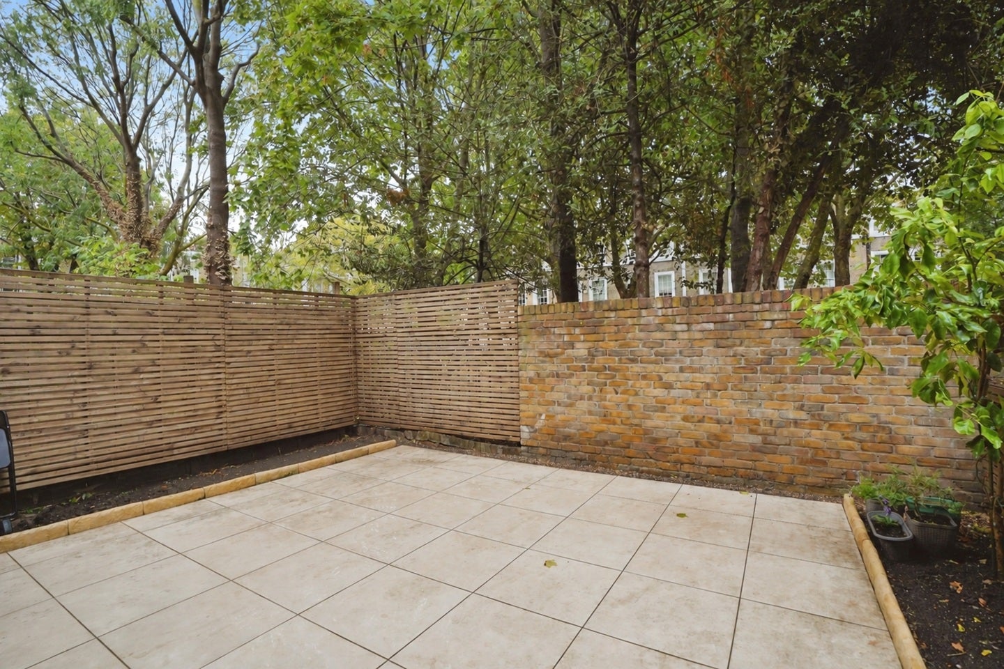 Flat Napier Terrace in Greater London