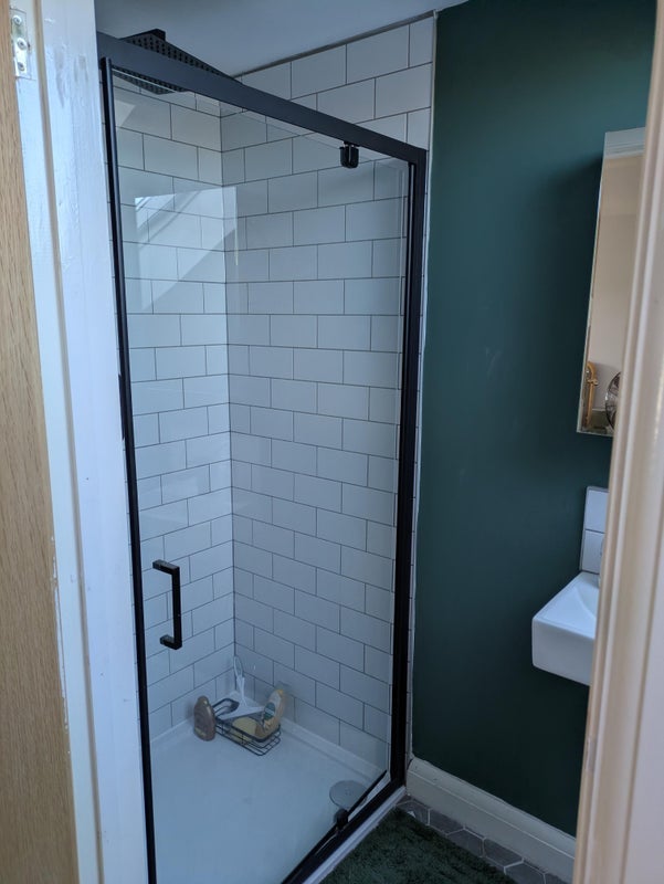 Room Hengaston Street in Bristol