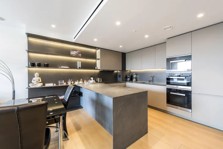 Flat Bressenden Place in City of Westminster
