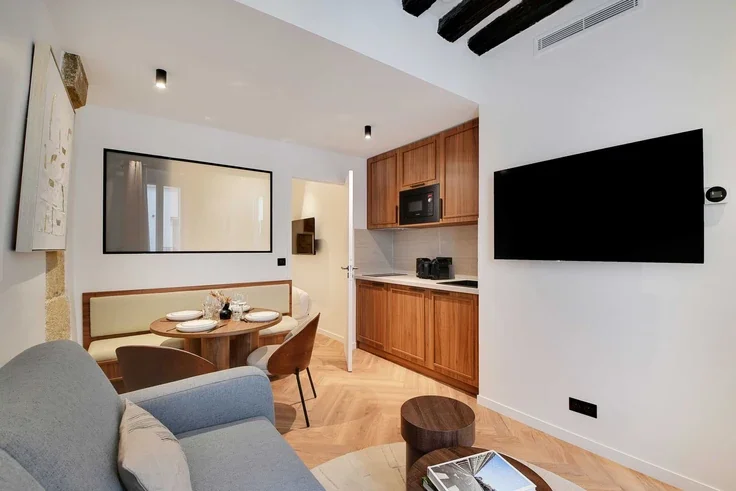 Flat Rue Xavier Privas in Paris
