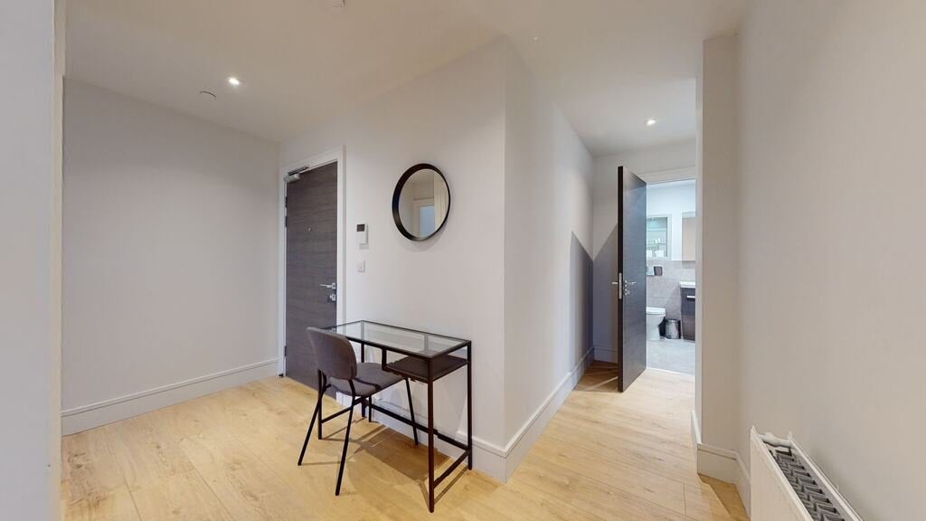 Flat Humphry Repton Lane in Greater London
