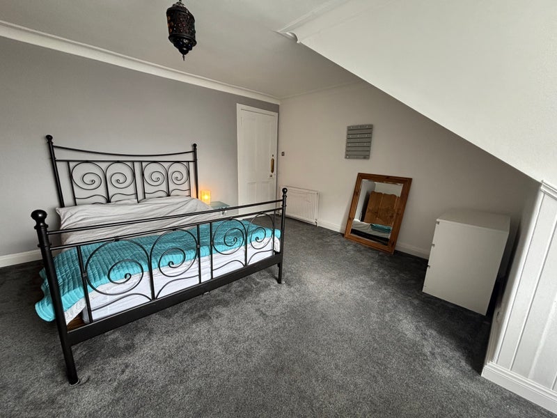 Room Duke Street in Glasgow