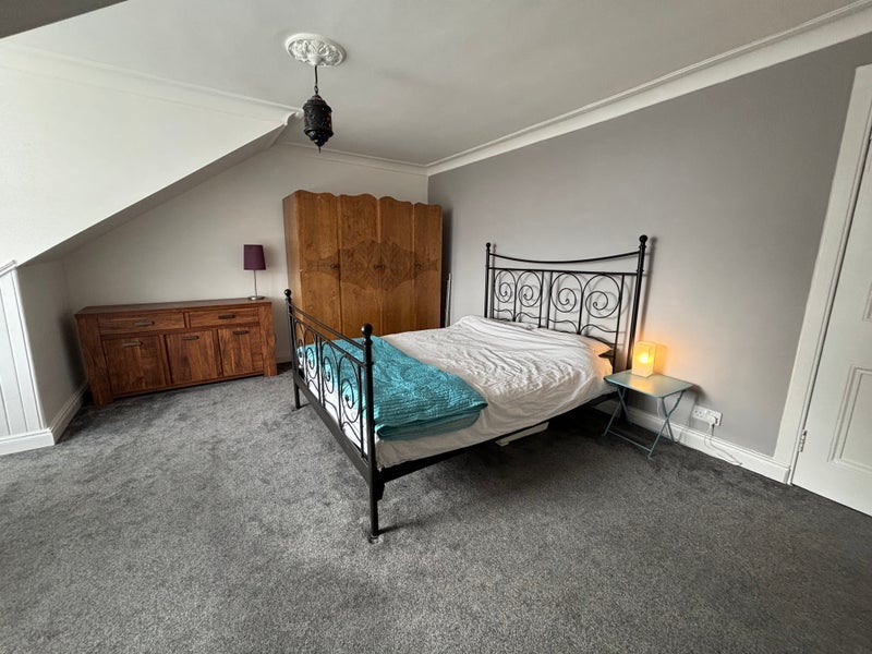 Room Duke Street in Glasgow