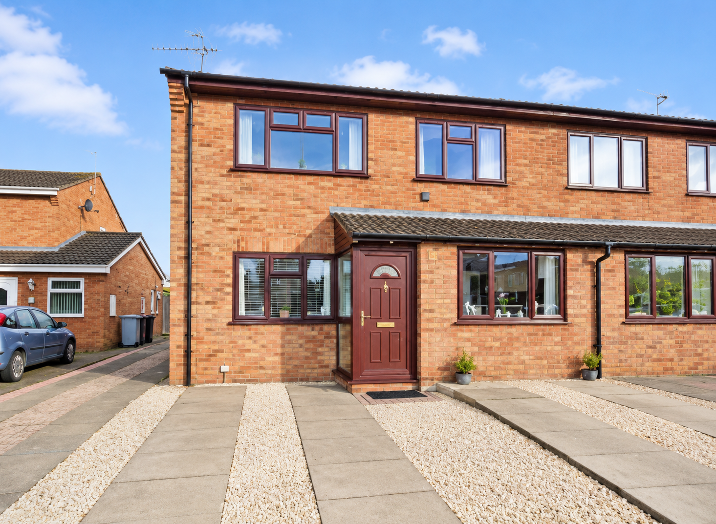 Flat Verdin Court in Bradfield Green