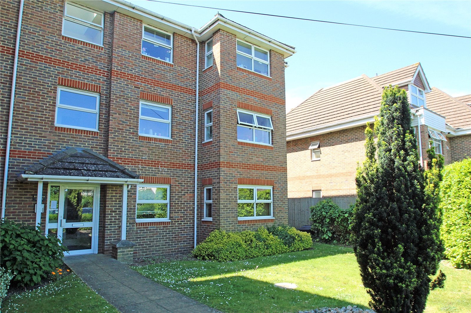Flat Barker Road in Borough of Runnymede