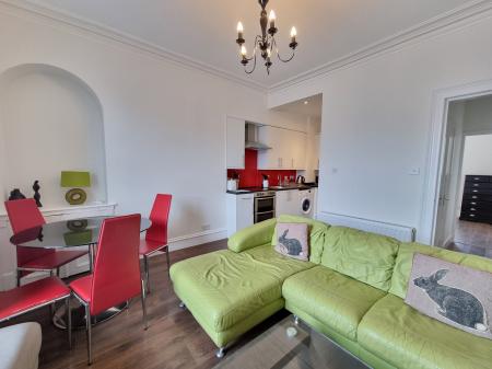Flat Broomhill Road in Aberdeen City