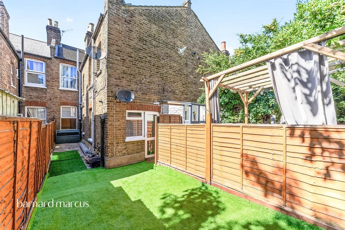 Flat Leverson Street in Greater London