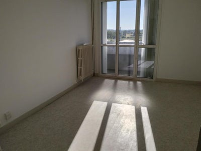 Appartement Place Roger Delthil à Moissac