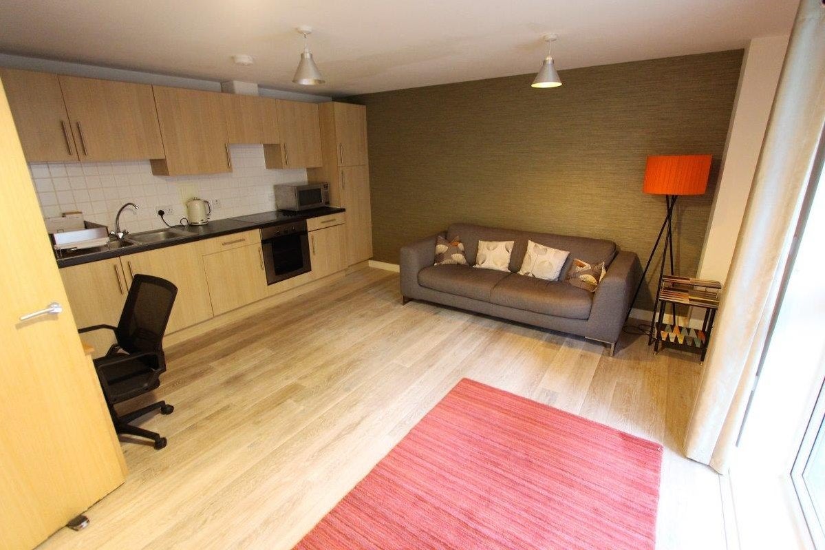 Flat Murray Grove in Greater London