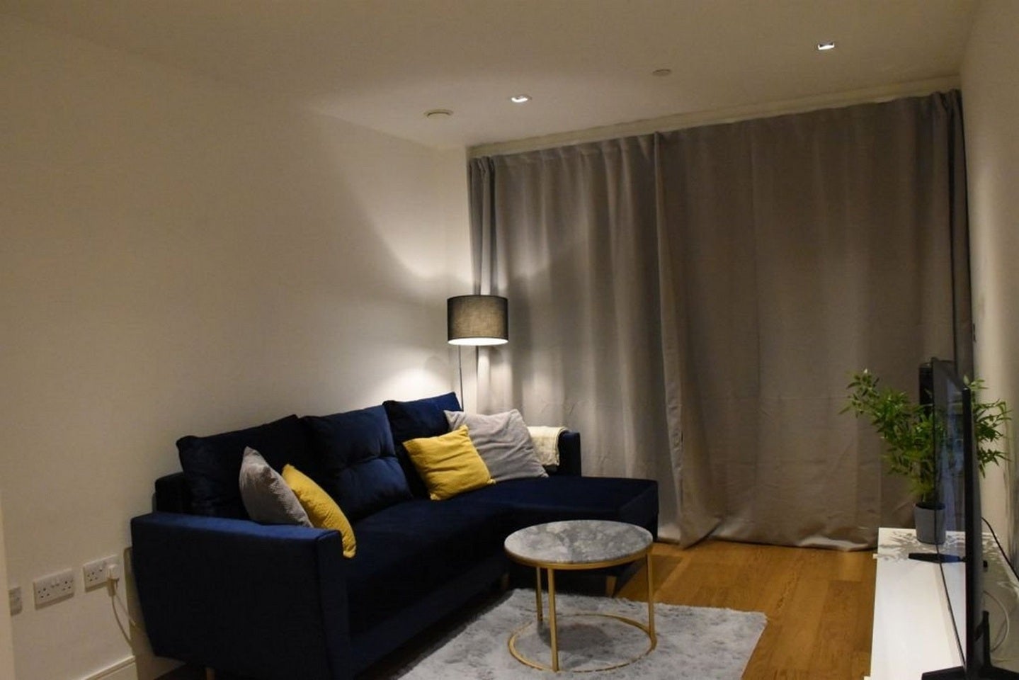 Flat Heritage Court in Greater London