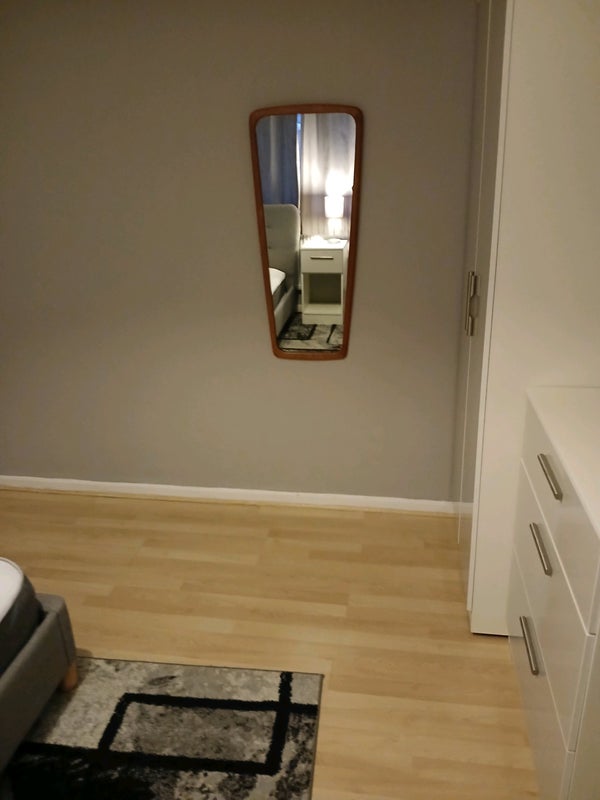 Room Somerset Road in Trafford