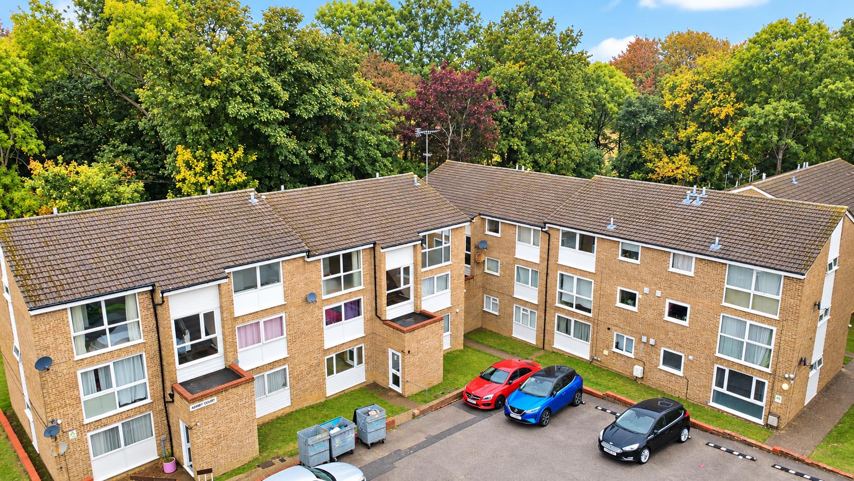 Flat Tattershall Drive in Dacorum