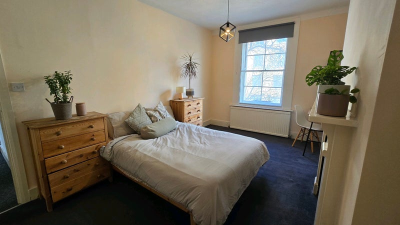 Room Holloway Road in Greater London