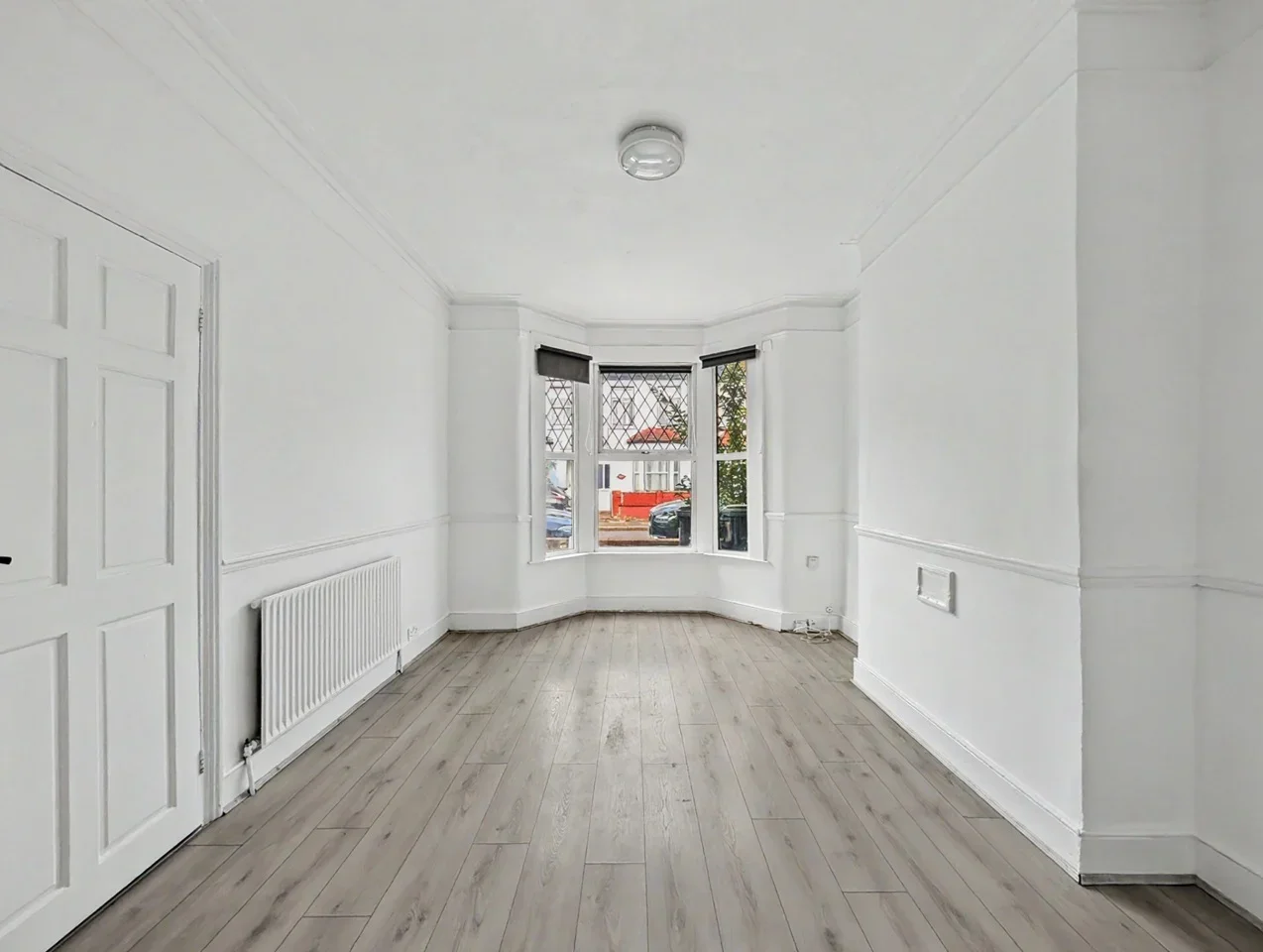 House Raynham Avenue in Greater London