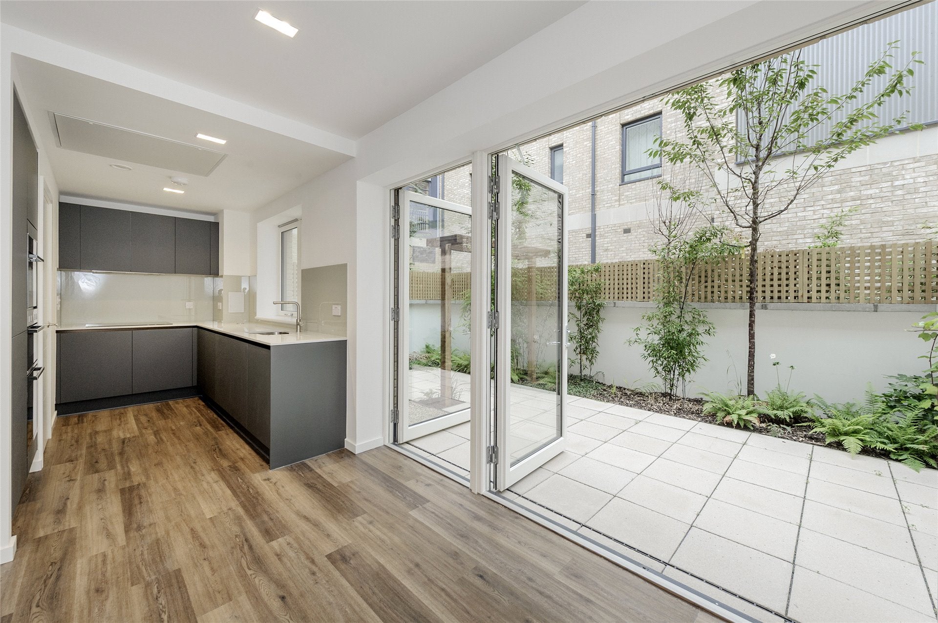 House Ladbroke Grove in Greater London