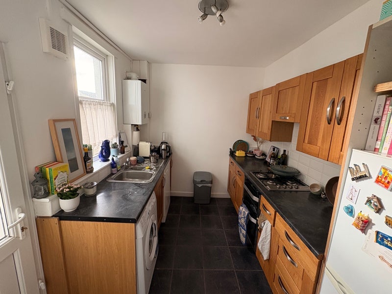 Room Seneca Street in Bristol