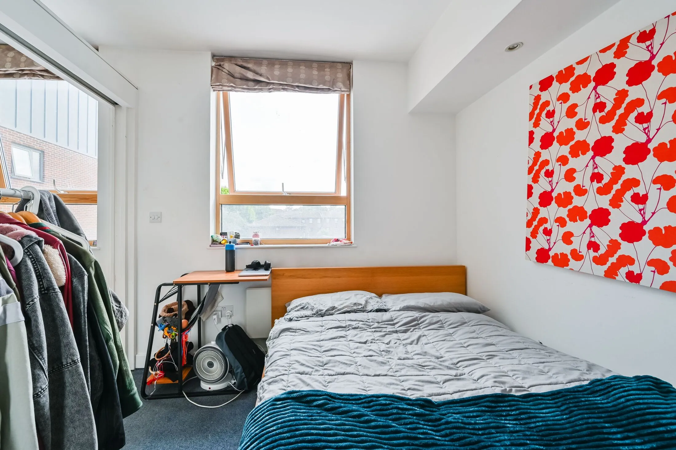 Flat St. Pancras Way in Greater London