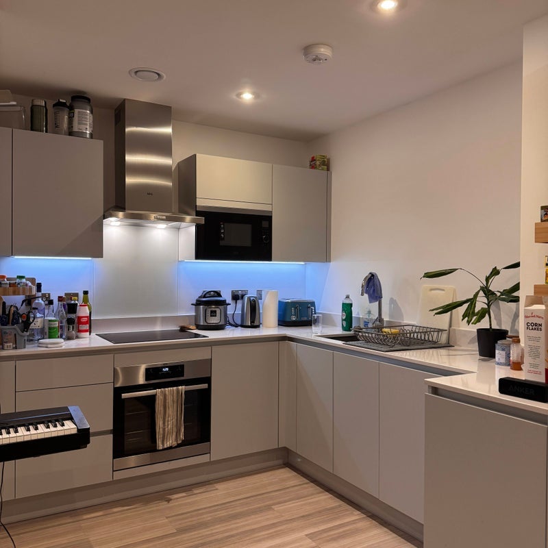 Room Hankinson Way in Salford