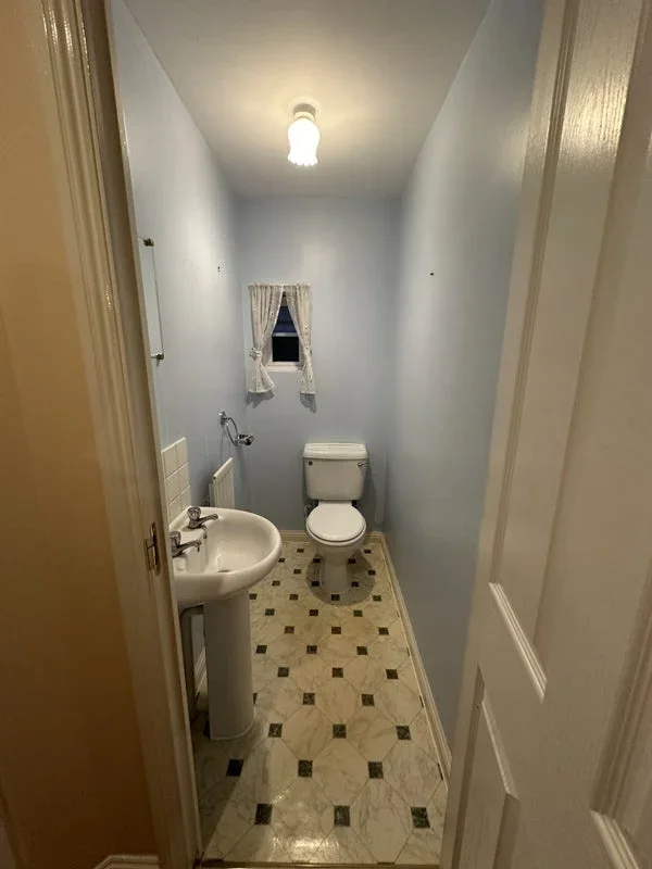 Room Ruffle Close in Greater London