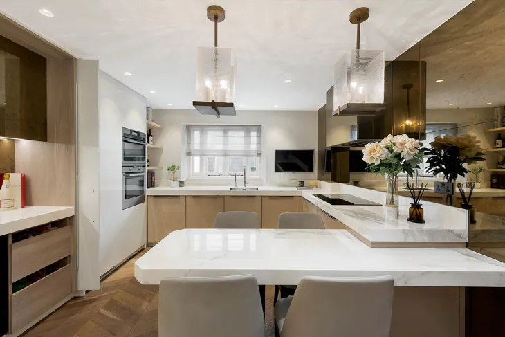 Flat Eaton Place in City of Westminster