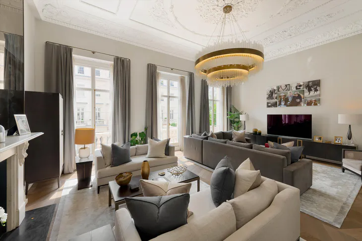 Flat Eaton Place in City of Westminster