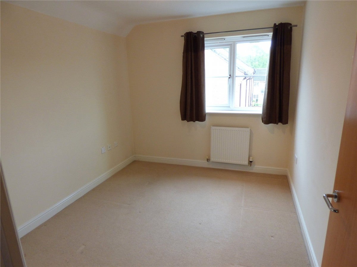 Flat Radulf Gardens in Kirklees