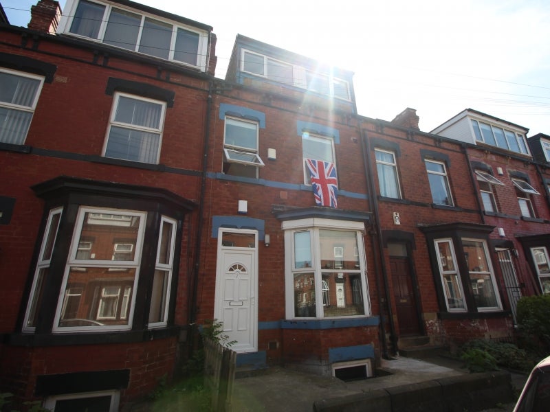House Ashville Avenue in Leeds