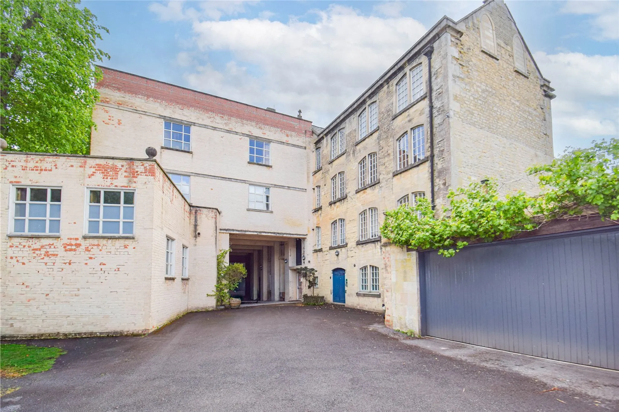Flat Quemerford in Calne